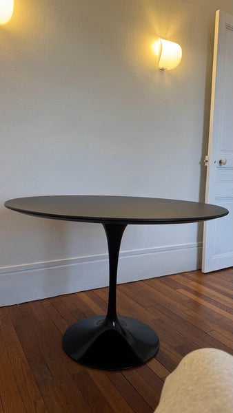 Table tulipe Knoll noire
