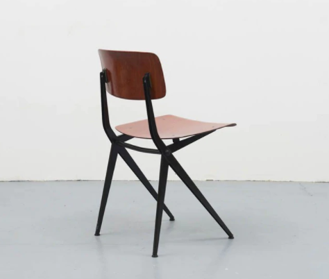 Chaise modèle Result