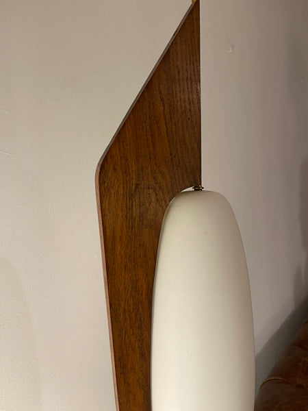 Lampadaire en chêne années 50