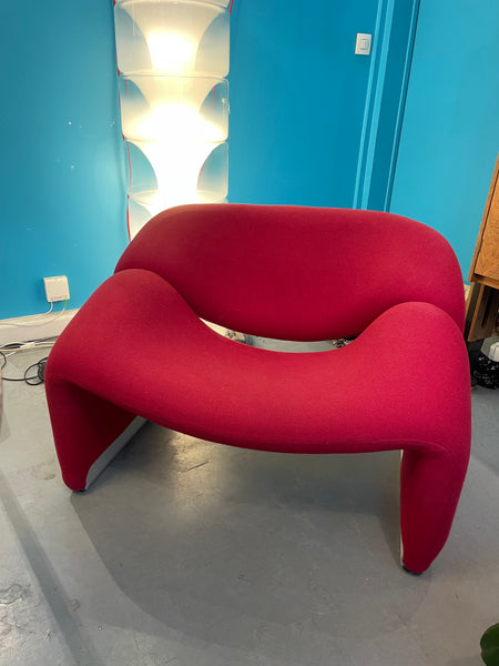 Fauteuil Groovy rouge par Pierre Paulin