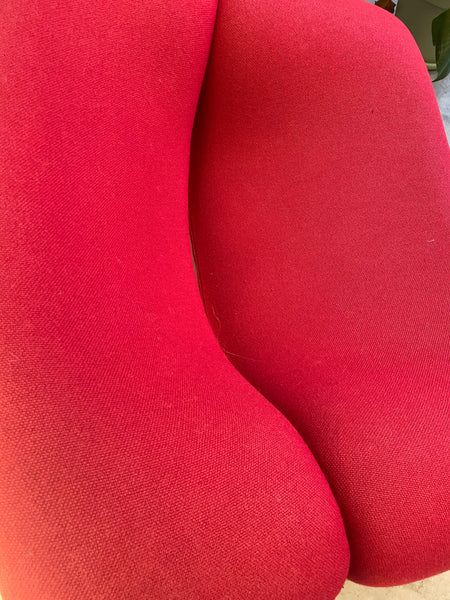 Fauteuil Groovy rouge par Pierre Paulin