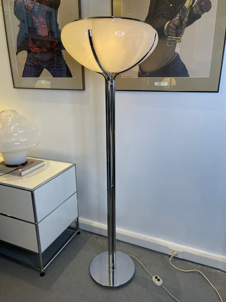 Lampadaire chromé