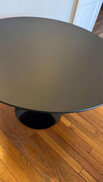 Table tulipe Knoll noire