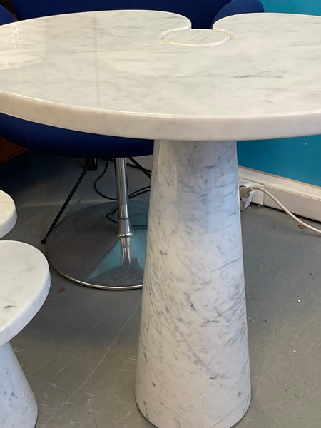 Paire de tables en marbre